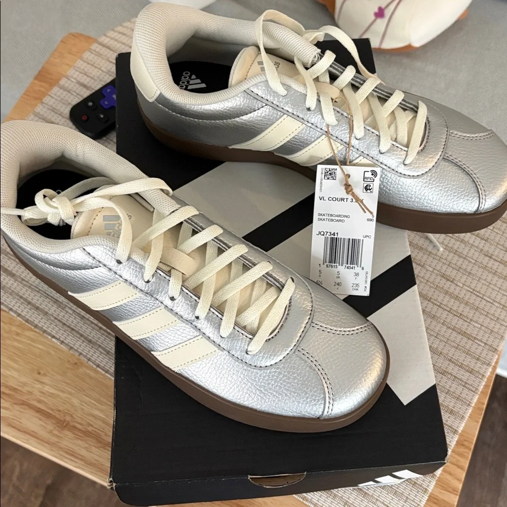 Adidas Silver and White Sneakers with Brown Soles - Picture 2 of 4